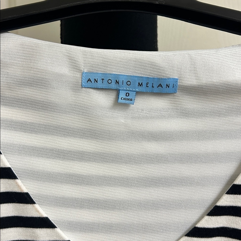 ANTONIO MELANI Black and White Lined Striped Dress, Size 0, Excellent Condition - Picture 3 of 8